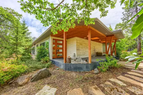 Exterior - 1988 Old Siskiyou Hwy, Ashland, OR 97520 photo 1 of 61