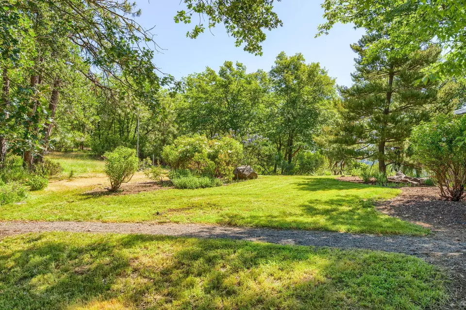 Exterior - 1988 Old Siskiyou Hwy, Ashland, OR 97520 photo 31 of 61