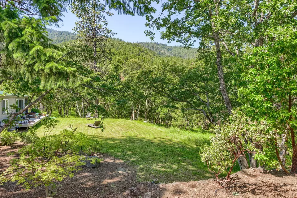 Exterior - 1988 Old Siskiyou Hwy, Ashland, OR 97520 photo 56 of 61