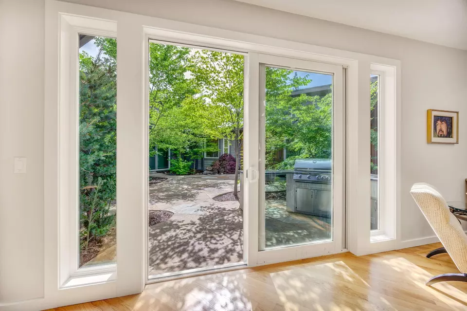 Entry Way - 1988 Old Siskiyou Hwy, Ashland, OR 97520 photo 3 of 7