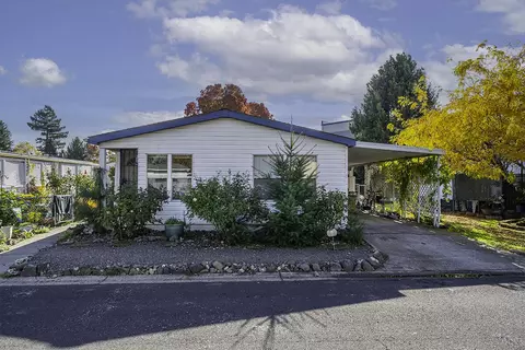 3431 S Pacific Hwy #SPC 9, Medford, OR 97501