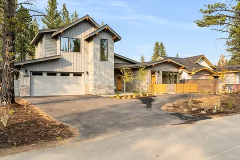 18281 Forestbrook Loop #26, Bend, OR 97707