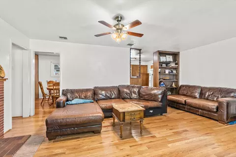 221 Ortega St, Eagle Point, OR 97524 photo 6