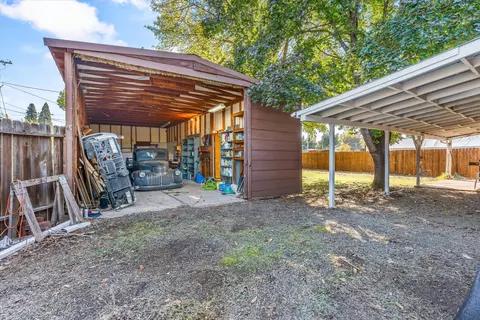 221 Ortega St, Eagle Point, OR 97524 photo 25