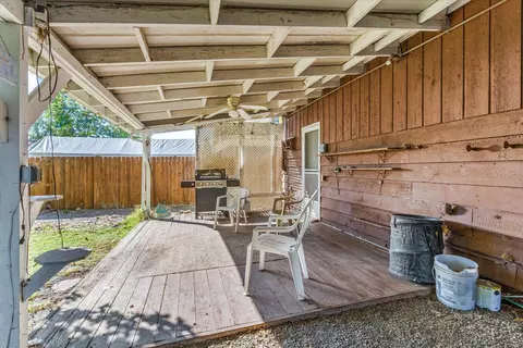 221 Ortega St, Eagle Point, OR 97524 photo 24