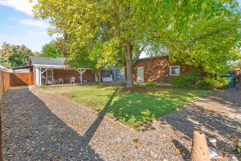 221 Ortega St, Eagle Point, OR 97524 photo 21