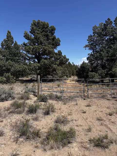 14794 SE Crow Rd, Prineville, OR 97754
