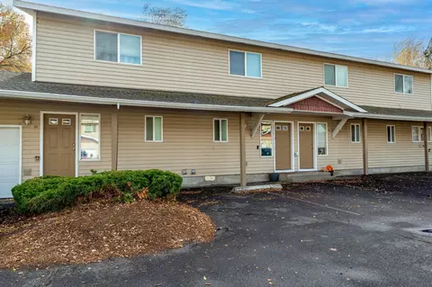 2610 SW 23rd St UNIT 15, Redmond, OR 97756
