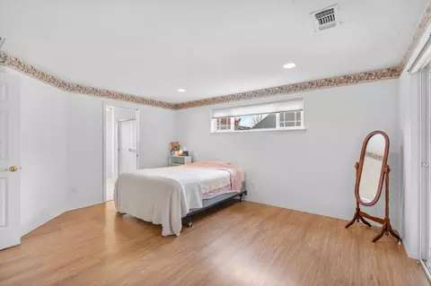 Bedroom - Undisclosed, Phoenix, OR 97535 photo 5 of 7