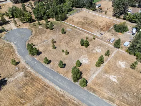 252 Deruyte Way, Rogue River, OR 97537