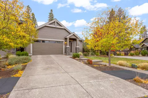 Exterior - 60383 Hedgewood Ln, Bend, OR 97702 photo 9 of 9