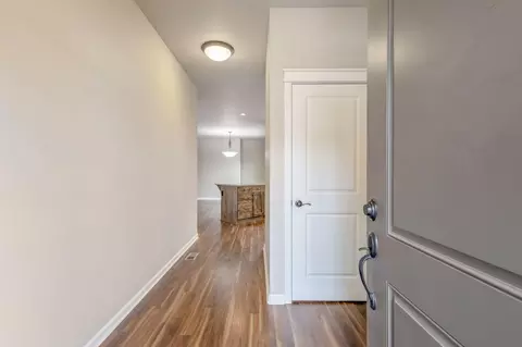 Entry Way - 60383 Hedgewood Ln, Bend, OR 97702 photo 1 of 3