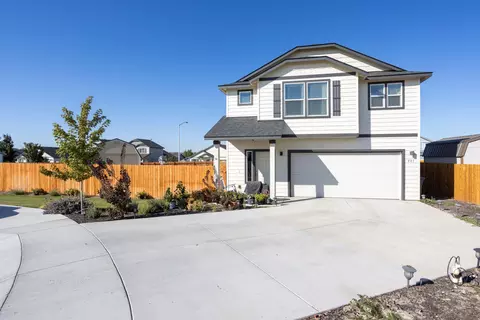 401 NE Orchid Ct, Madras, OR 97741