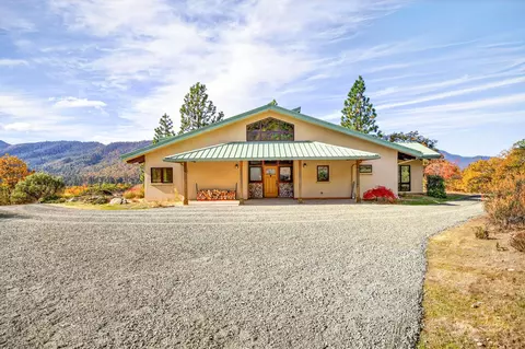 Exterior - 17252 N Applegate Rd, Grants Pass, OR 97527 photo 10 of 12