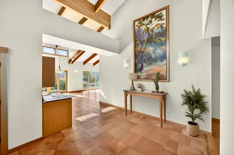 Entry Way - 17252 N Applegate Rd, Grants Pass, OR 97527 photo 3 of 4