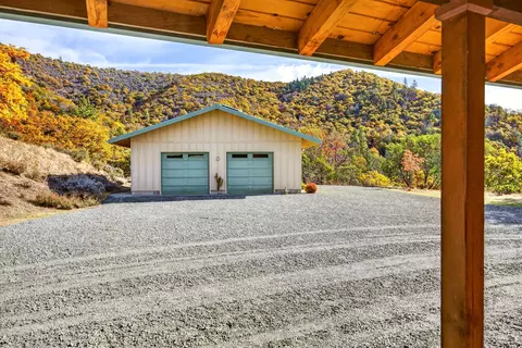 Exterior - 17252 N Applegate Rd, Grants Pass, OR 97527 photo 12 of 12