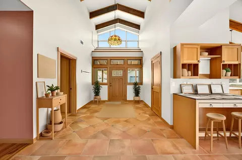 Entry Way - 17252 N Applegate Rd, Grants Pass, OR 97527 photo 1 of 4