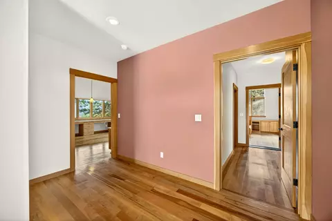 Entry Way - 17252 N Applegate Rd, Grants Pass, OR 97527 photo 4 of 4