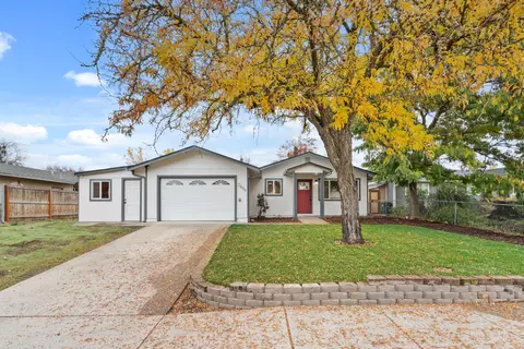 2909 Ingalls Dr, White City, OR 97503