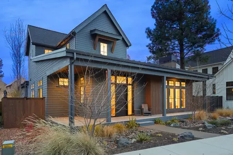 1178 NW Singleton Pl, Bend, OR 97703
