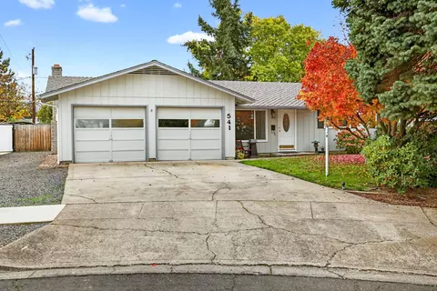 541 Barry Cir, Medford, OR 97501