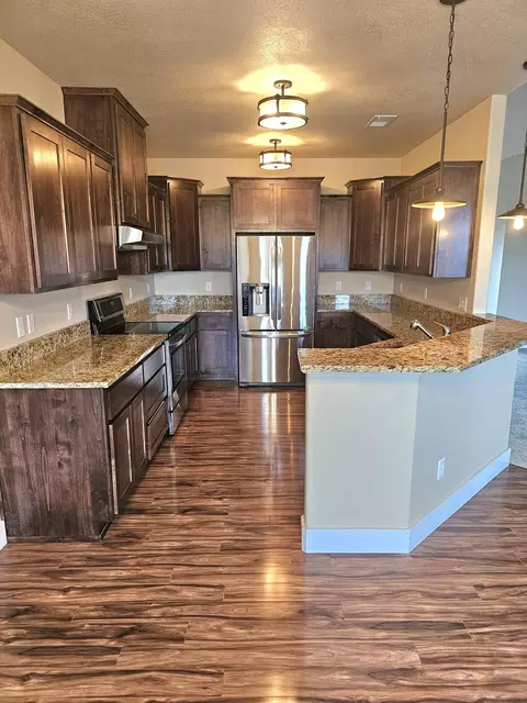 Kitchen - 179 Skyhawk Dr, Eagle Point, OR 97524 photo 1 of 1