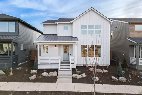 21153 NE Beall Dr #LOT 8, Bend, OR 97701