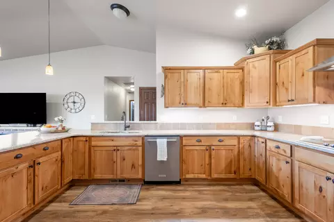 21115 Young Ave, Bend, OR 97703 photo 16