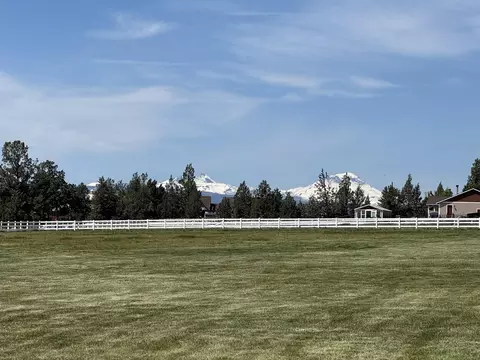 21115 Young Ave, Bend, OR 97703 photo 7