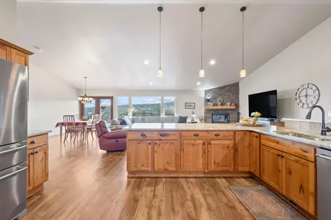 21115 Young Ave, Bend, OR 97703 photo 17