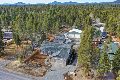 56253 Marsh Hawk Rd, Bend, OR 97707 photo 1