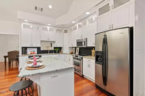 Kitchen - 55815 Lost Rider Loop, Bend, OR 97707 photo 5 of 5