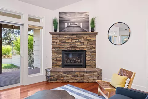 Entry Way - 55815 Lost Rider Loop, Bend, OR 97707 photo 4 of 4