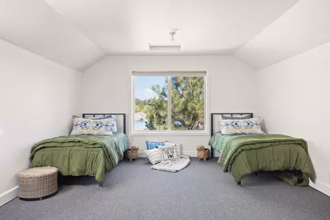 Bedroom - 55815 Lost Rider Loop, Bend, OR 97707 photo 6 of 6