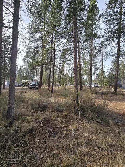 Hackett Drive, La Pine, OR 97739 photo 9