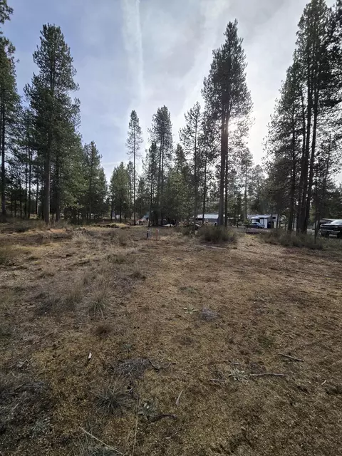 Hackett Drive, La Pine, OR 97739 photo 3