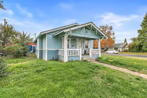 341 Haven St, Medford, OR 97501