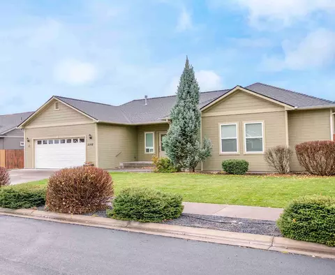 5148 Briana Dr, Klamath Falls, OR 97603