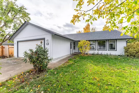 468 Merlee Cir, Eagle Point, OR 97524