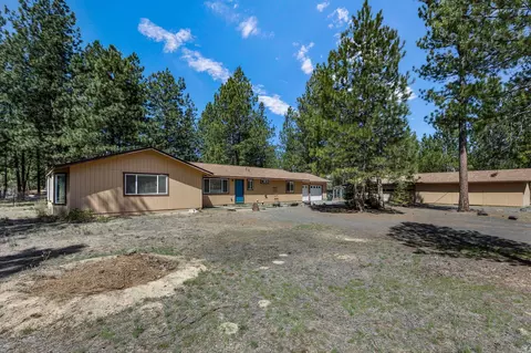 Exterior - 50874 Doe Loop, La Pine, OR 97739 photo 5 of 11