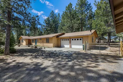 Exterior - 50874 Doe Loop, La Pine, OR 97739 photo 3 of 11