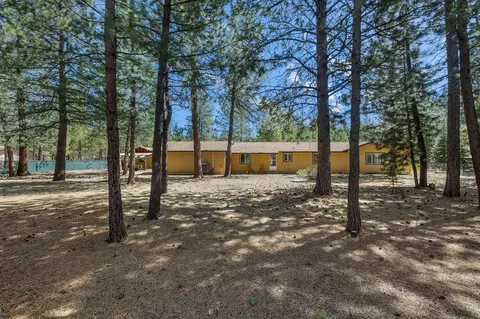 Exterior - 50874 Doe Loop, La Pine, OR 97739 photo 10 of 11