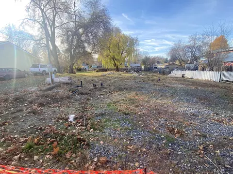 1740 Gary St, Klamath Falls, OR 97603