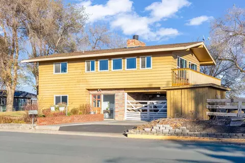 499 SE 8th St, Madras, OR 97741