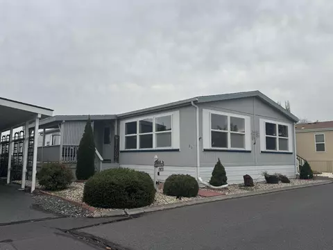4200 Summers Ln #83, Klamath Falls, OR 97603