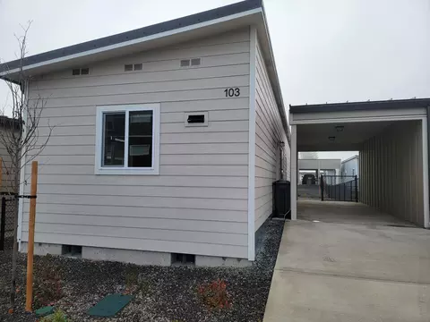 4069 S Pacific Hwy #103, Medford, OR 97501