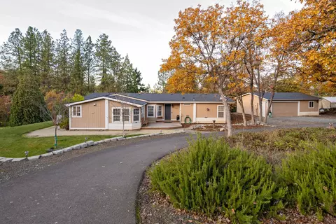 2285 Jasmine Ave, Medford, OR 97501