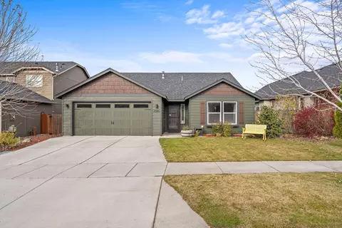 21386 NEagle Crossing Ave, Bend, OR 97701