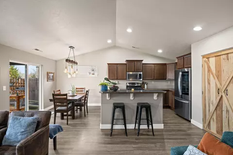 21386 NEagle Crossing Ave, Bend, OR 97701 photo 11
