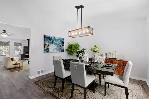 Dining - 15711 Deedon Rd, La Pine, OR 97739 photo 1 of 1